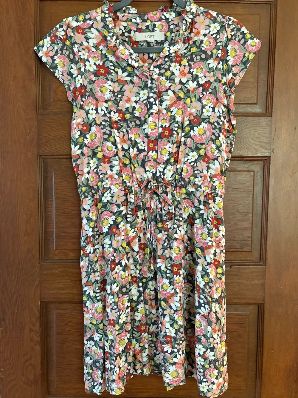 LOFT Floral Drawstring Waist Dress with Pockets in size Small